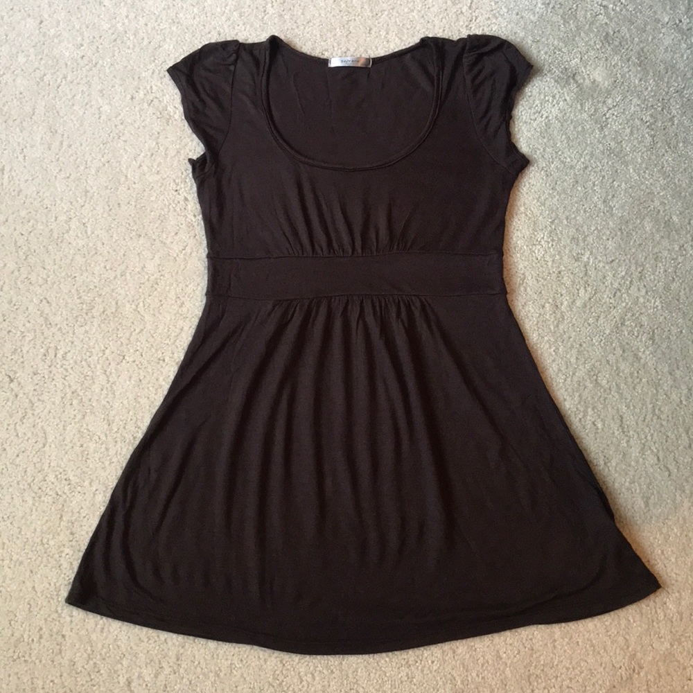 Soprano Scoop-Neck Top